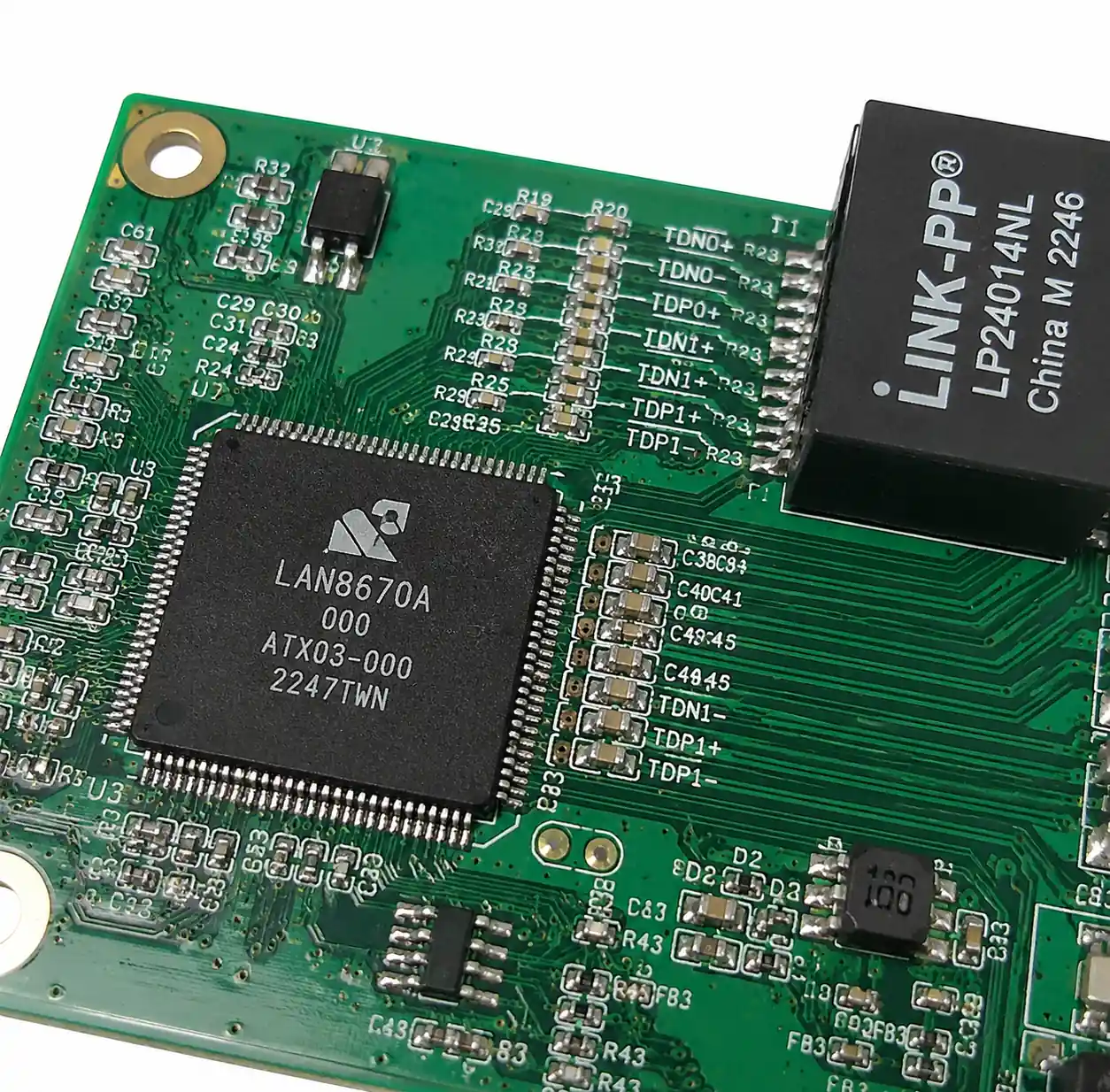 1-ethernet-phy-chip-closeup