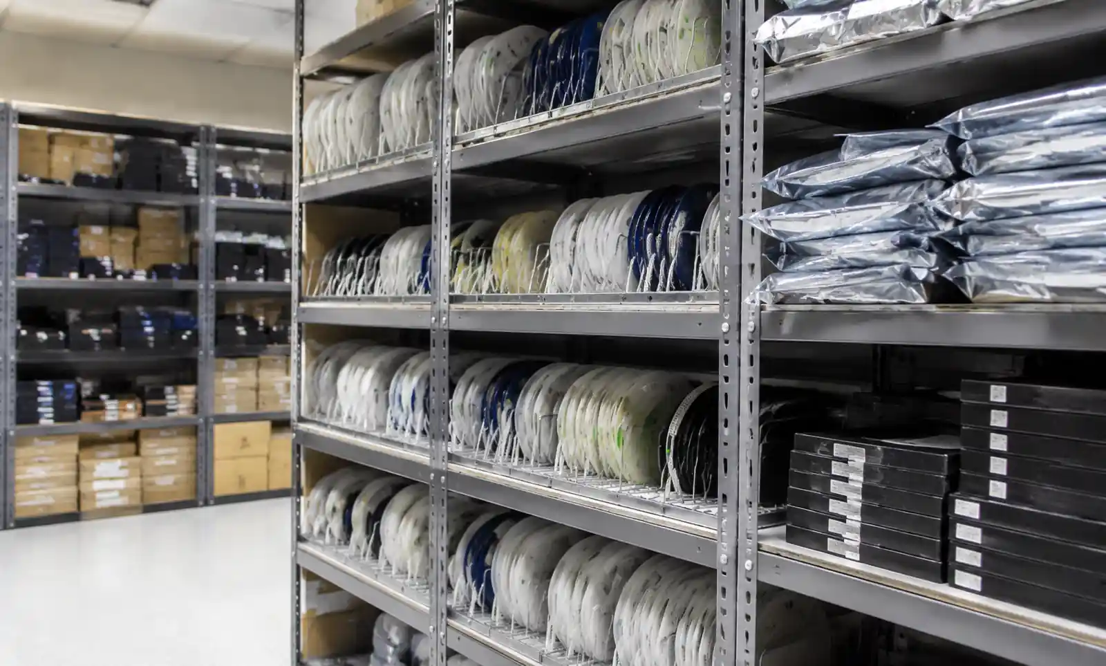 2-component-inventory-warehouse-storage