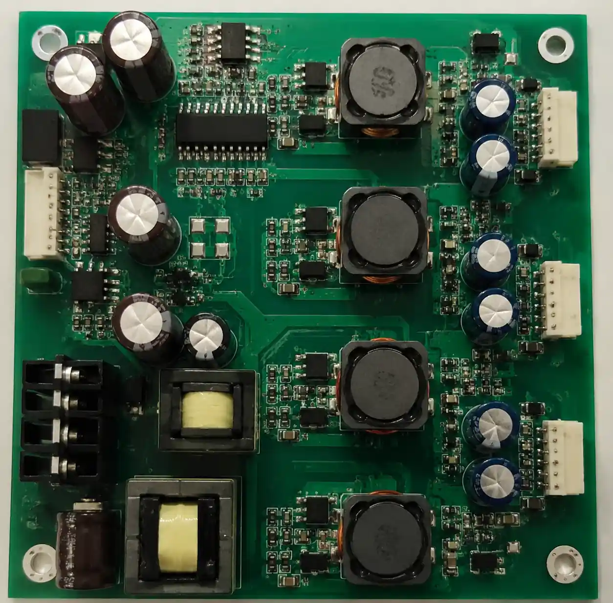 2-discrete-inductor-layout-multi-phase-power-supply-pcb