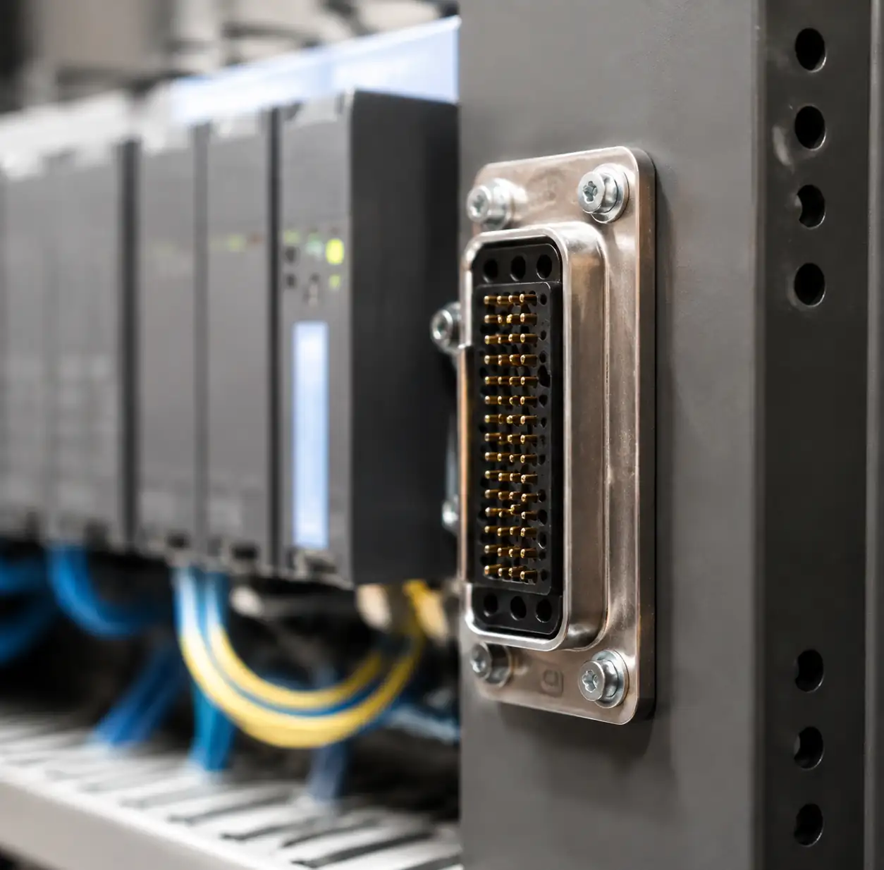 4-panel-mount-rectangular-connector-control-system