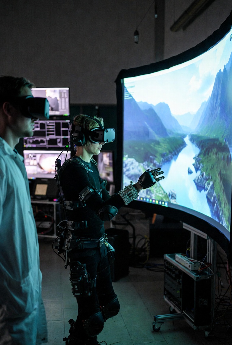 Simulation in Engineering: Types, Methods, Workflow, and Applications